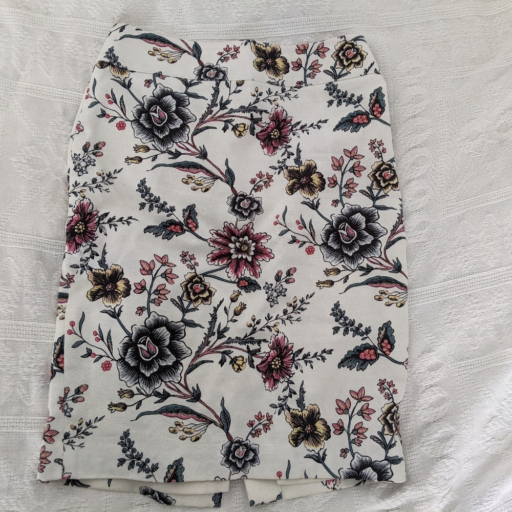 Ann Taylor Loft Floral Pencil Skirt